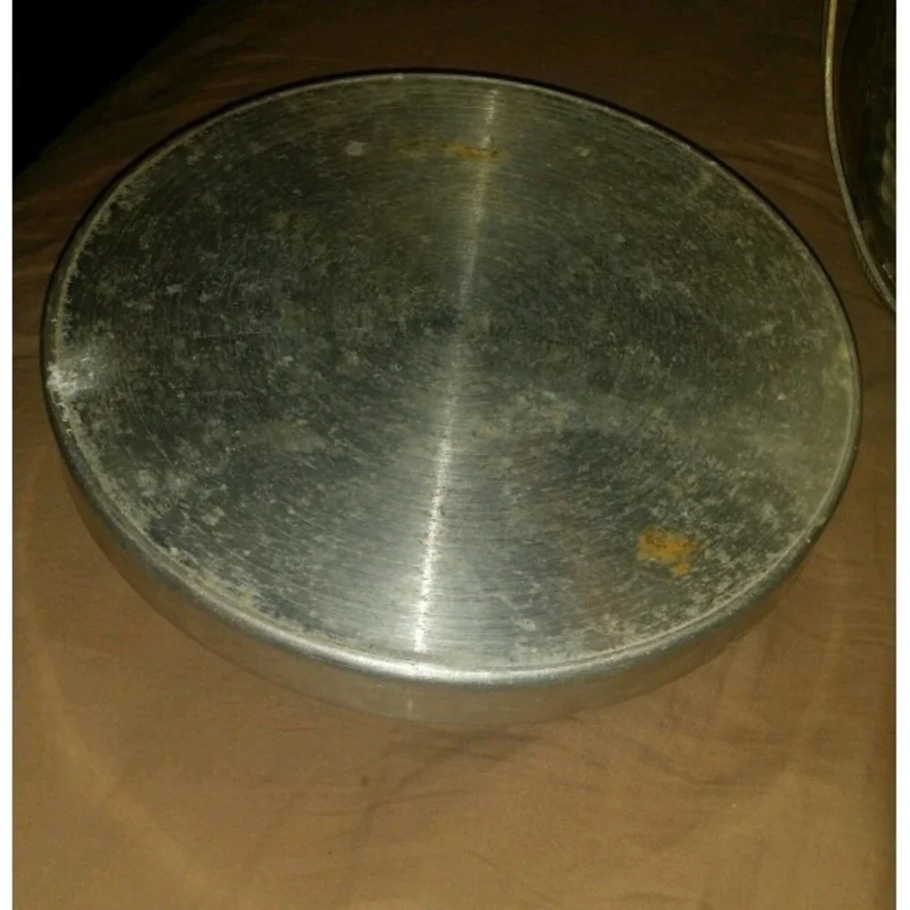 Vintage hammered aluminum ice bucket Made in‎ Italy lid